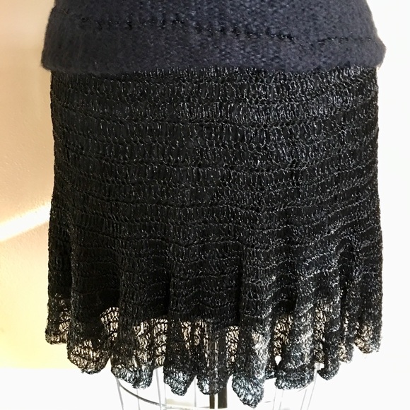 A two piece evening dress - Picture 3 of 8